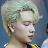 trần phong hào (nicky)