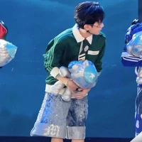 Lê Quang Hùng-phone 18t