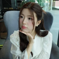 Nguyễn Lê Diễm Hằng (Lamoon) Lớp 10A1