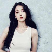 IU