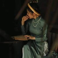 Hiền(bà hội đồng làng bên)