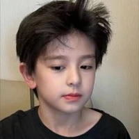 Tống Nghiên Dương - hồi bé