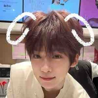 Hoàng đtrai *m90*