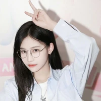 Viên Nhất Kỳ/chị