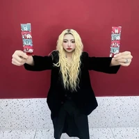 Nguyễn Hiền Mai - maiquinn