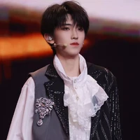 Tả Kì Hàm