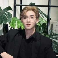 Huỳnh Hoàng Hùng - Hùng Huỳnh