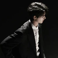 Tăng Hoàn Lưu_ba em_bn anh