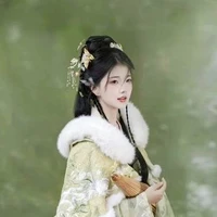 Tạ Tuyết Linh