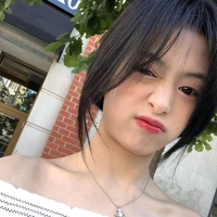Jung Ahyeon [nàng]