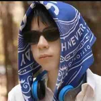 Lê Quang Hùng ( phone)