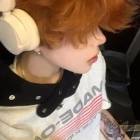 kisa/tao nằm trên