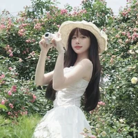 Đinh Lan Ninh Nhi - trợ lý của em