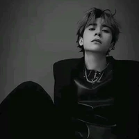 Lê Quang Hùng (phone)