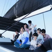 All các anh ( - Lâm)