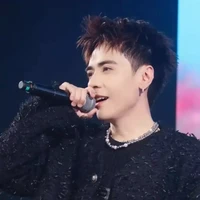 Quang Hùng mater