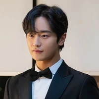 Kang Yoon-gi/anh ta
