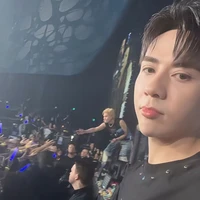 All trừ ai thì trừ