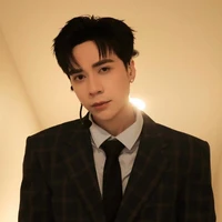 Quang Hùng ( Sói Đầu Đàn )
