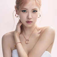 Park Chaeyoung ( Cô )