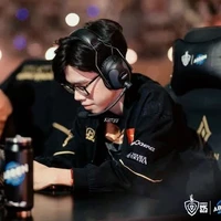 Tấn Khoa [ Tứn Kho ]