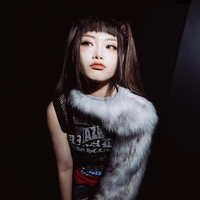Nguyễn Lê Ngọc Ánh Sáng [ Aza ]