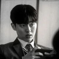 su-ho(hắn)