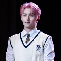 Huỳnh hoàng Hùng •hùng huỳnh •