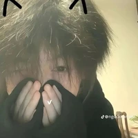 Hoàng Cự Giải¹⁸/@CuGiai