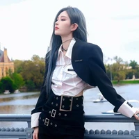 Vương Dịch - cô