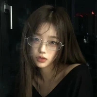 Lưu Hà Diệp-chị