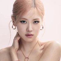Roseanne Park(nàng)