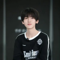 Tả kỳ hàm (vẫn ở ngoài t. giới thật)