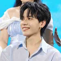 Lê Quang Hùng 