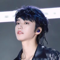 Vương Tuấn Khải i