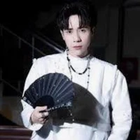 quang hùng