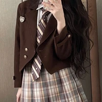 Học Sinh Nữ Lớp Quốc Tế