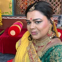 Nazneen Begum • Mẹ Gulbadan
