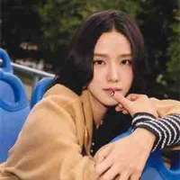 KIM JISOO