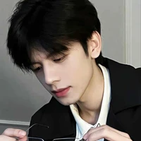 Đình Vũ( anh trai tiểu hạ)