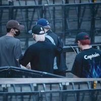 All - trừ ai thì trừ 