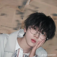 Nhiếp Vĩ Thần