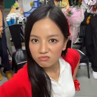 Hạ Anh 【 Hồng 】