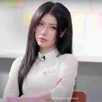 Lyhan-Trần Thảo Linh