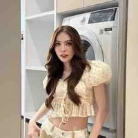 Charlotte Austin(nàng)