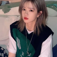 Bách Hân Dư - Bách