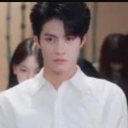 ng xuất hiện trong tập 1