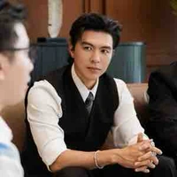 Steven Nguyễn | Quang