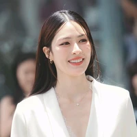 Lingling Kwong