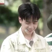 nhóm bạn thân em